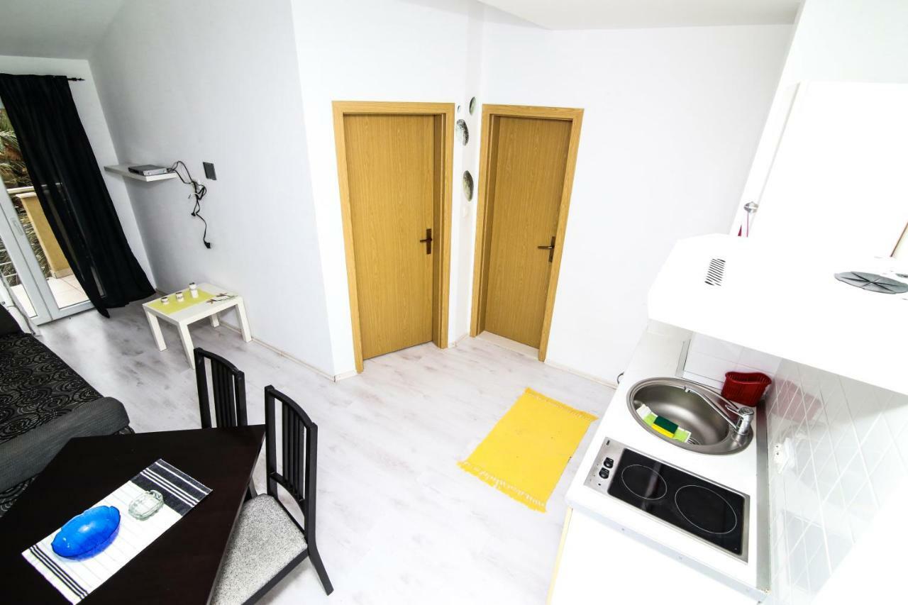 Apartments Alma Podgora Exterior photo